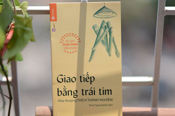 Sách Giao tiếp bằng trái tim