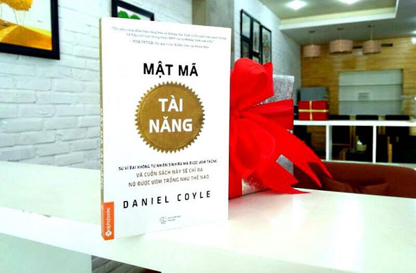 Review sách Mật mã tài năng - Daniel Coyle